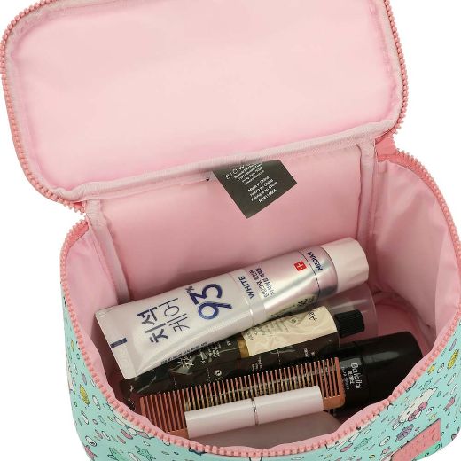 Picture of Hello Kitty Under the Sea Travel Beauty Case